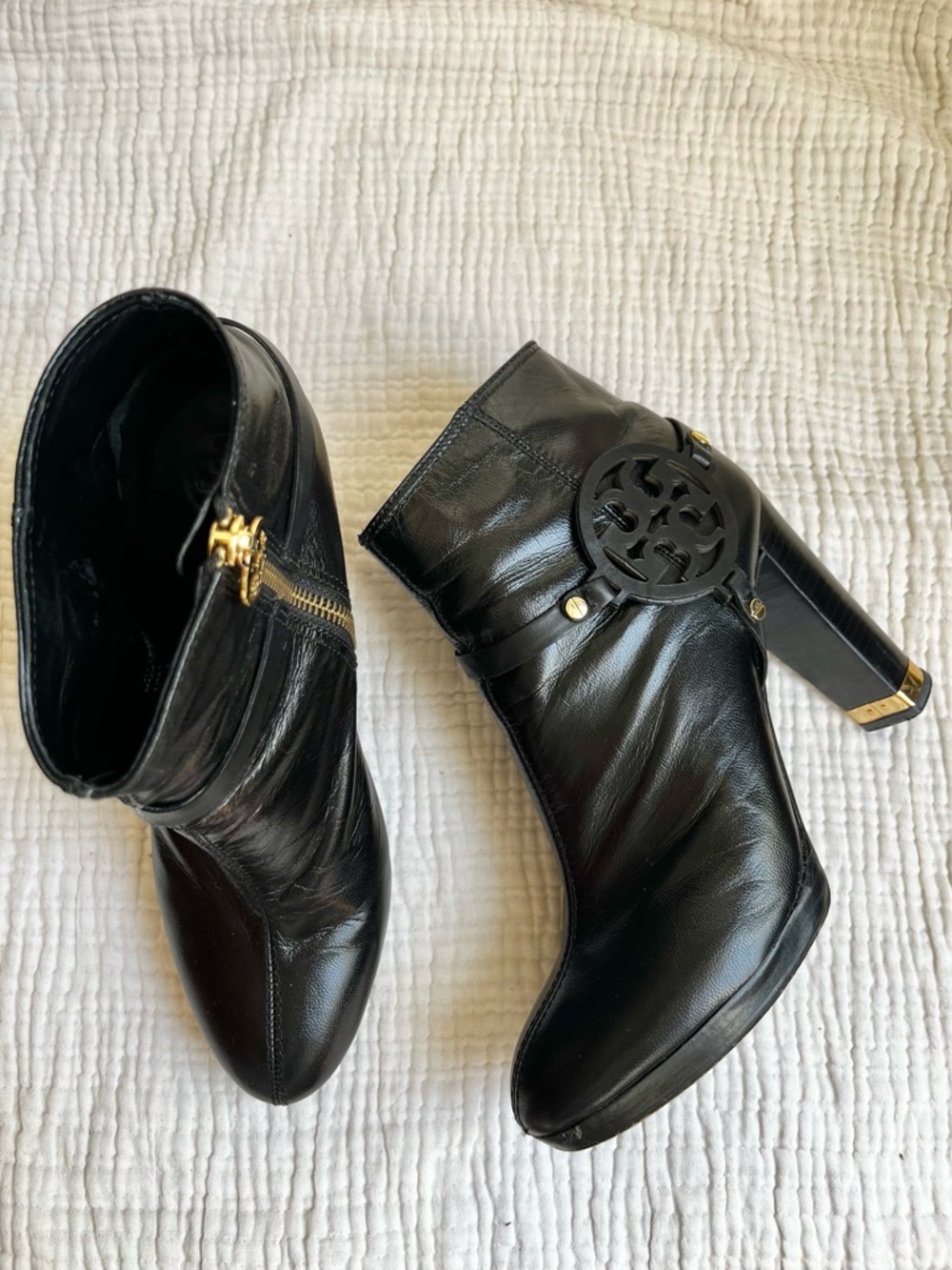 Tory Burch Black Gold Whitney Heeled Logo Ankle Boots Booties Size 10